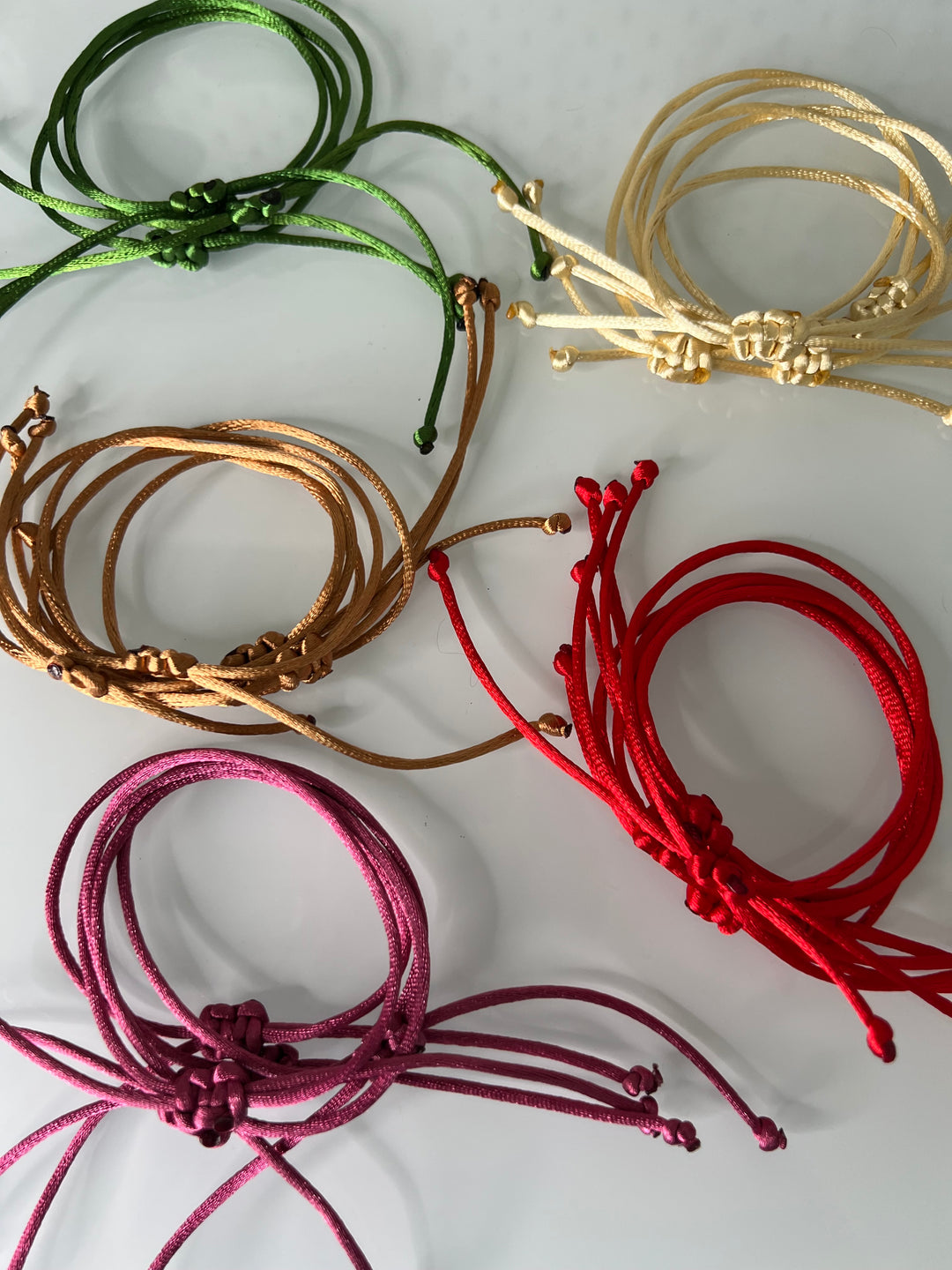 Pulseras de hilo