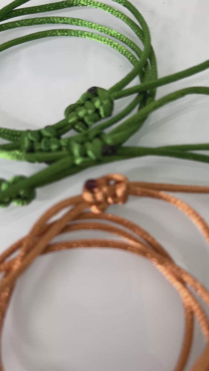 Pulseras de hilo